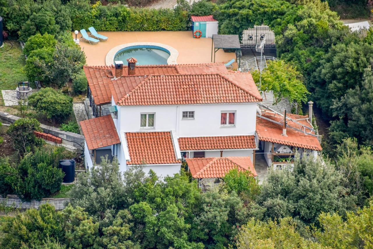Villa Mitzelos Moni Evaggelistrias 외부 사진