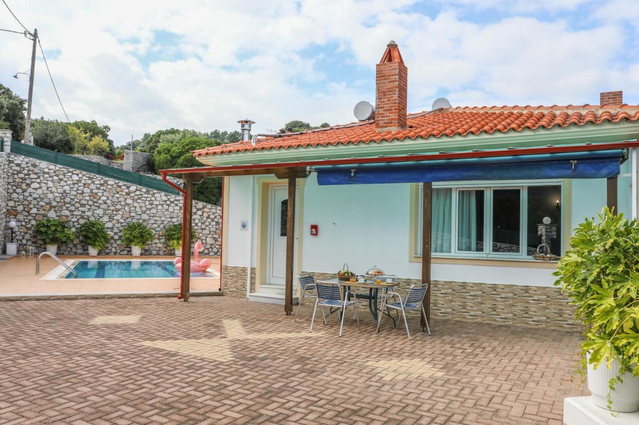 Villa Mitzelos Moni Evaggelistrias 외부 사진